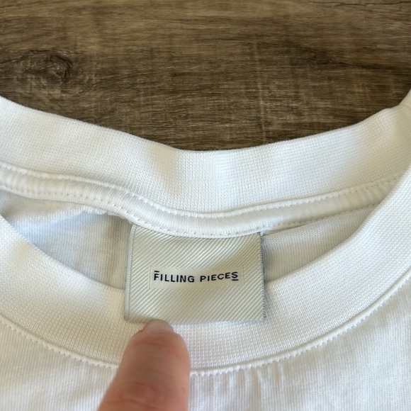 Filling Pieces Bridging The Gap Embroidered Short Sleeve Tee size M - Picture 6 of 9